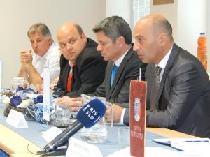 novinarska konferenca 17.6 (6)